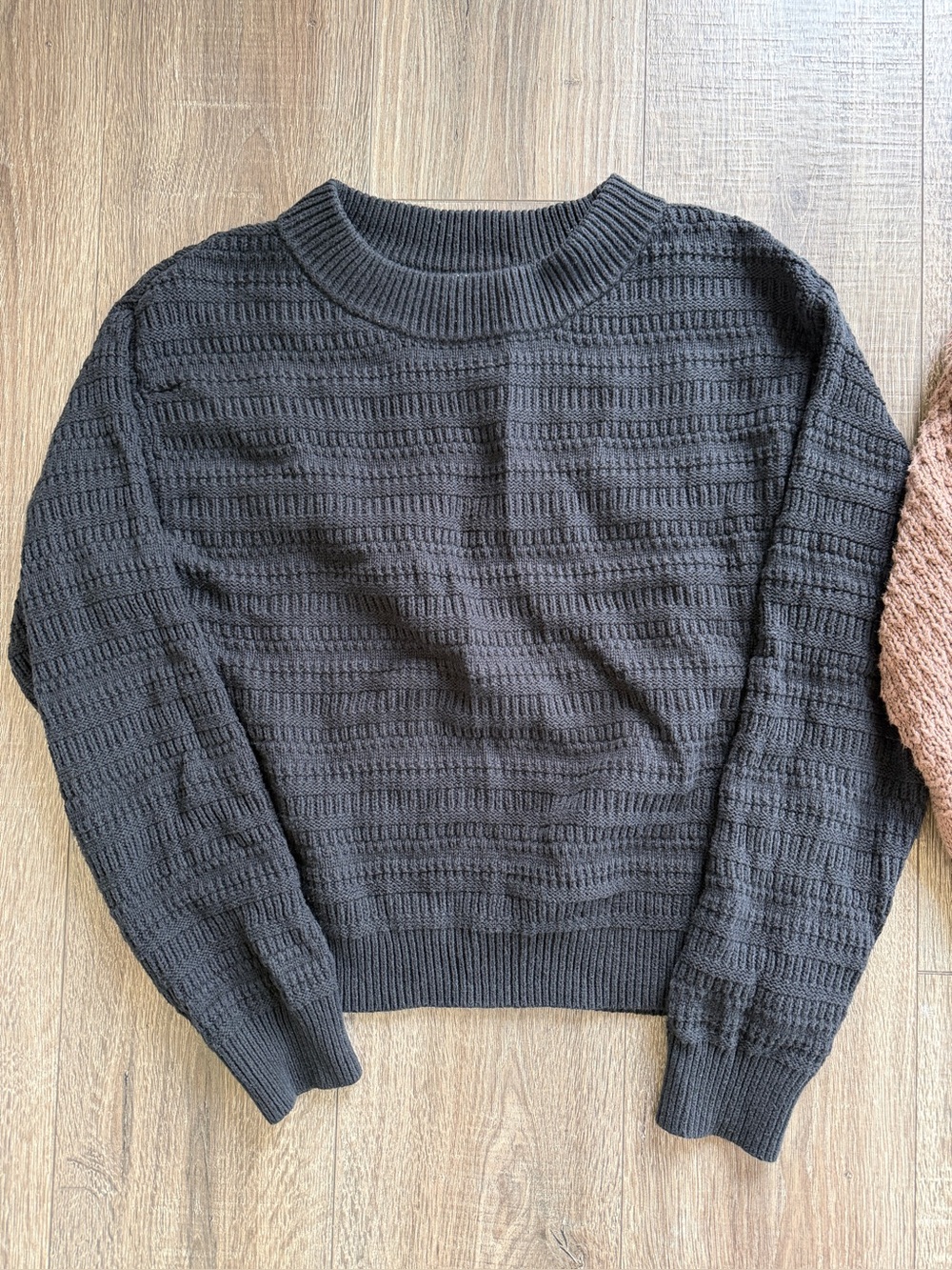 Universal Thread Sweater Bundle - Picture 2 of 5